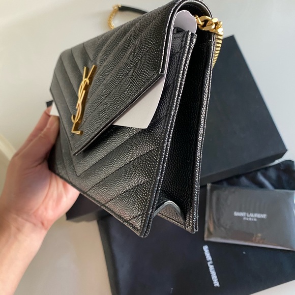 Saint Laurent Wallet on Chain - Picture 6 of 15